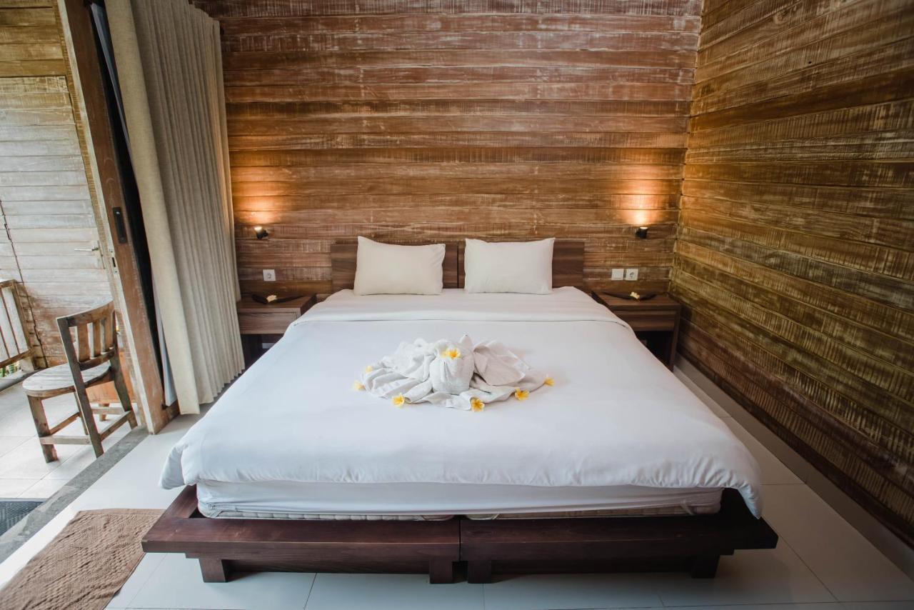 Acala Hostel & Reef Bar Toyapakeh Luaran gambar